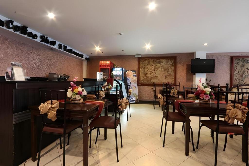 D' Leonor Hotel Davao City Esterno foto