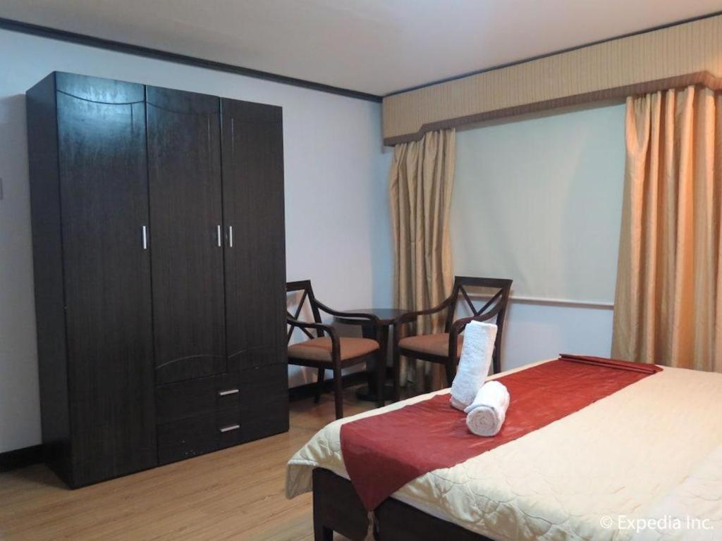D' Leonor Hotel Davao City Esterno foto
