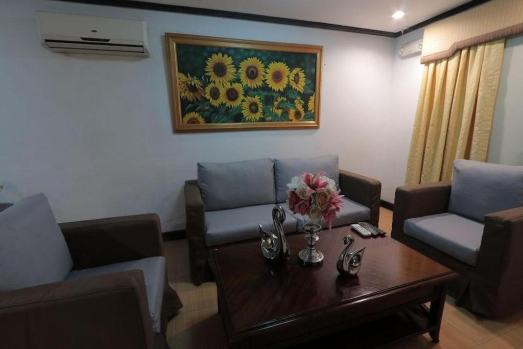 D' Leonor Hotel Davao City Esterno foto