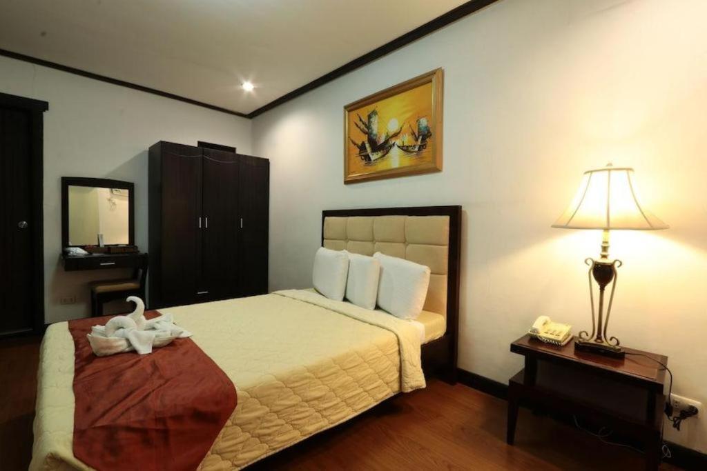 D' Leonor Hotel Davao City Esterno foto