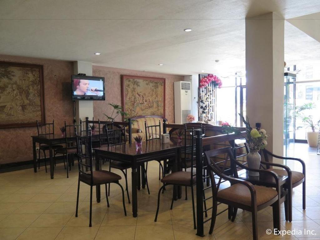 D' Leonor Hotel Davao City Esterno foto