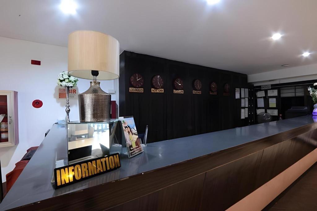 D' Leonor Hotel Davao City Esterno foto