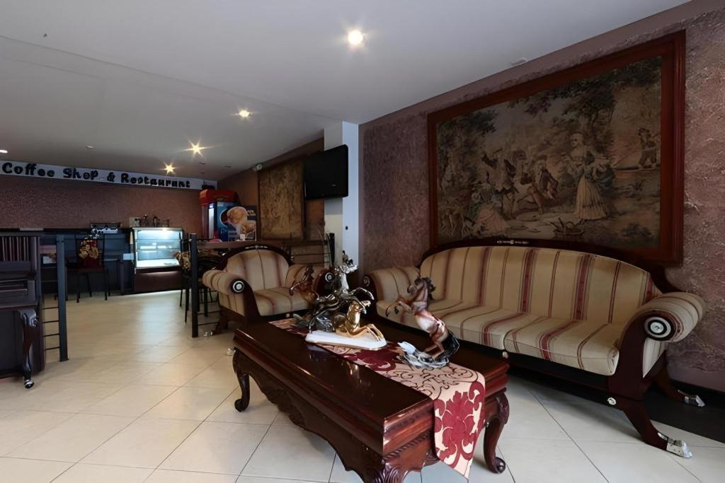 D' Leonor Hotel Davao City Esterno foto